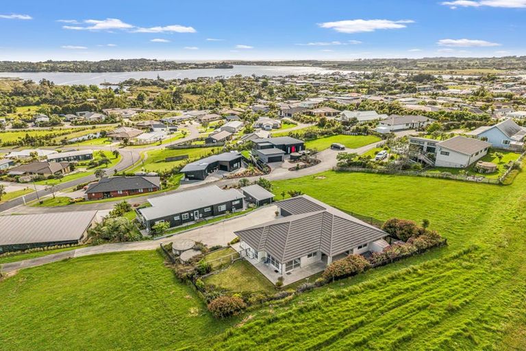 Photo of property in 27c Kahu Drive, Mangawhai, 0505