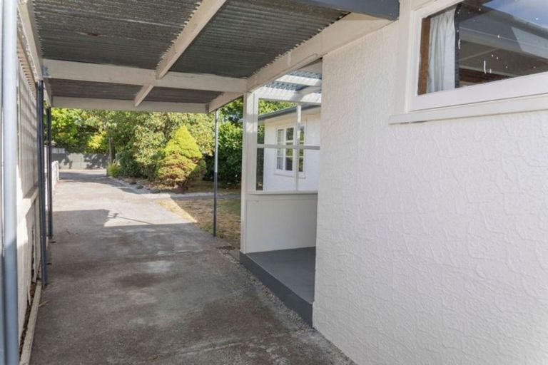 Photo of property in 6 Redfern Street, Dannevirke, 4930