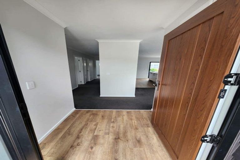 Photo of property in 13a Westminster Road, Wainuiomata, Lower Hutt, 5014