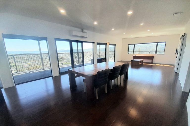 Photo of property in 32 Woodvale Grove, Fairfield, Lower Hutt, 5011