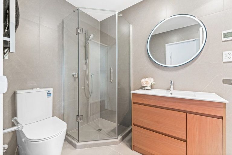 Photo of property in 192 Henwood Road, Westgate, 0814