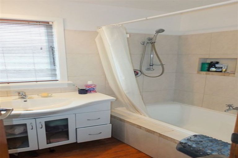 Photo of property in 21 Queens Crescent, Oamaru, 9400