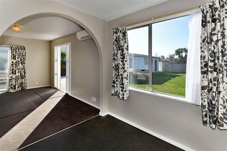 Photo of property in 8 Peckham Lane, Woolston, Christchurch, 8062