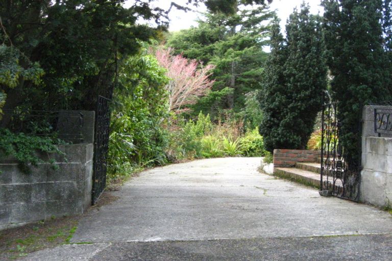 Photo of property in 11a Howard Street, Macandrew Bay, Dunedin, 9014