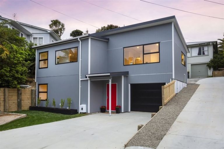 Photo of property in 2/18 Ranui Road, Stoke, Nelson, 7011