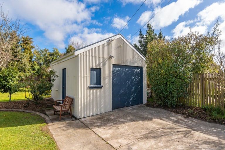 Photo of property in 6 Clinton Street, Darfield, 7510