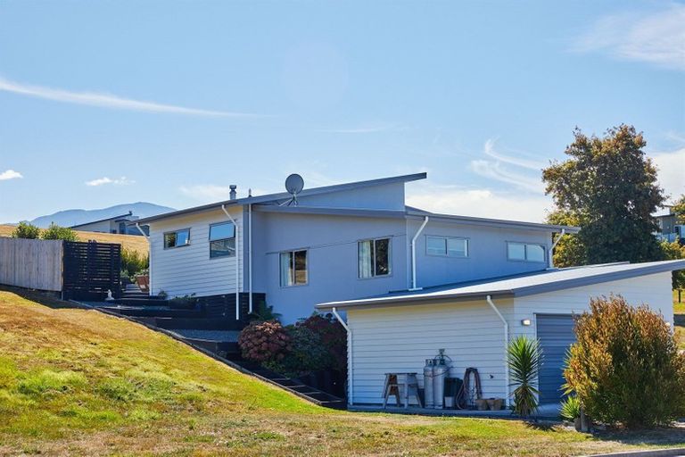Photo of property in 16 Swyncombe Place, Kaikoura Flat, Kaikoura, 7371