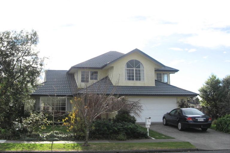Photo of property in 70 Whiting Crescent, Greenmeadows, Napier, 4112
