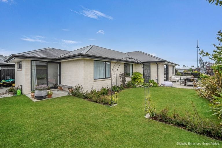 Photo of property in 24 Awatere Street, Pegasus, 7612