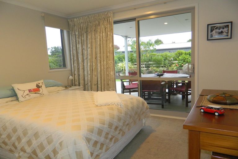 Photo of property in 10 Awhitu Road, Kerikeri, 0230