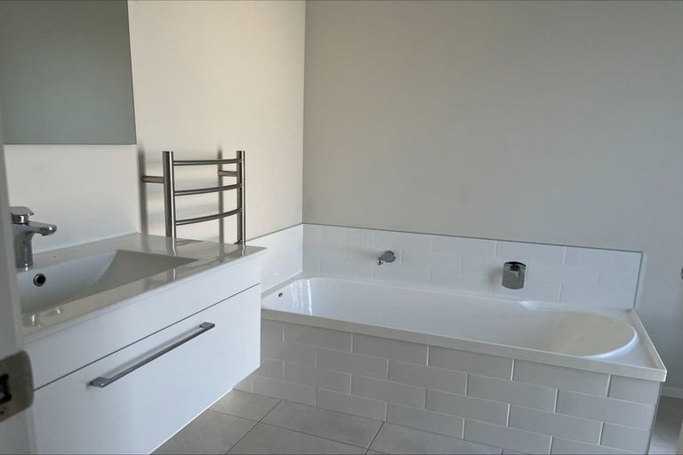 Photo of property in 9 Ridgedale Crescent, Flagstaff, Hamilton, 3210