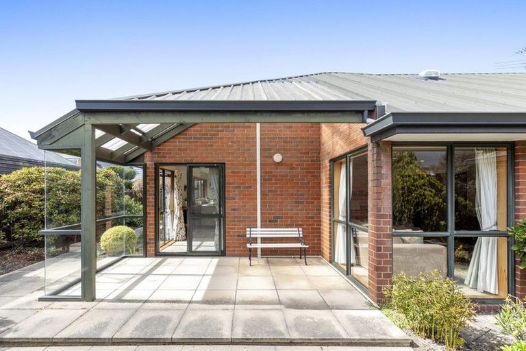 Photo of property in 53b Memorial Avenue, Ilam, Christchurch, 8053