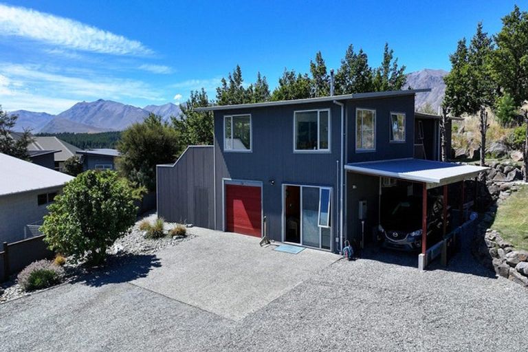 Photo of property in 26 Hamilton Drive, Lake Tekapo, 7999
