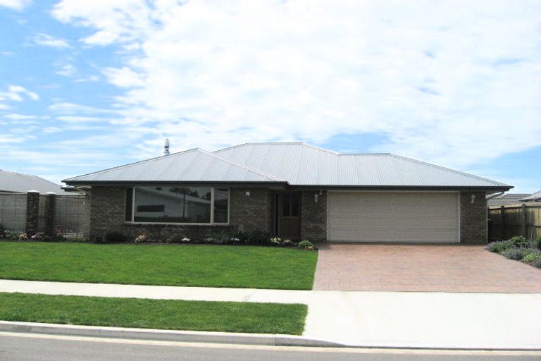Photo of property in 48 Allison Crescent, Kaiapoi, 7630