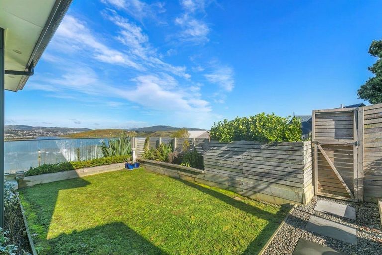 Photo of property in 8 The Track, Plimmerton, Porirua, 5026