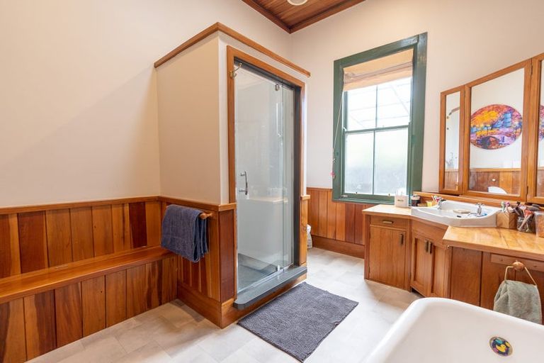 Photo of property in 54 Brightwater Terrace, Terrace End, Palmerston North, 4410