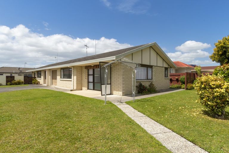 Photo of property in 25a Emmett Street, Greerton, Tauranga, 3112