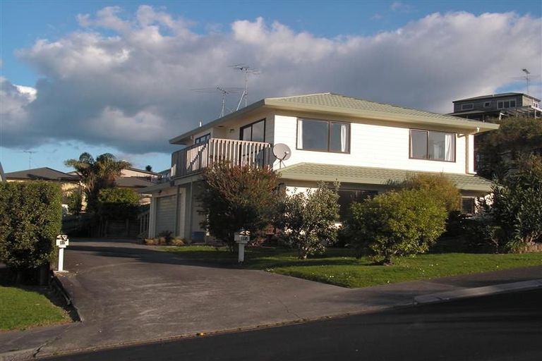 Photo of property in 37 Kestrel Heights, Arkles Bay, Whangaparaoa, 0932