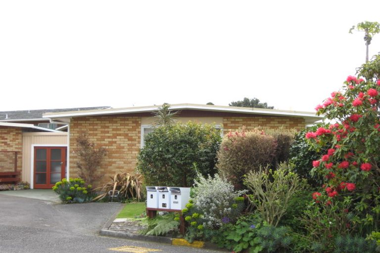 Photo of property in 16b Te Mete Terrace, Merrilands, New Plymouth, 4312