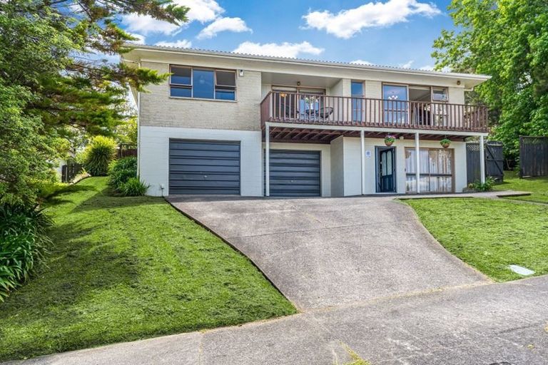 Photo of property in 59 Chelsea View Drive, Chatswood, Auckland, 0626