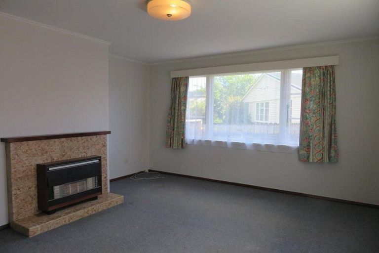 Photo of property in 20 Oxford Crescent, Ebdentown, Upper Hutt, 5018
