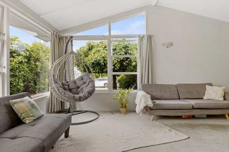 Photo of property in 17 Richmond Avenue, Richmond Heights, Taupo, 3330