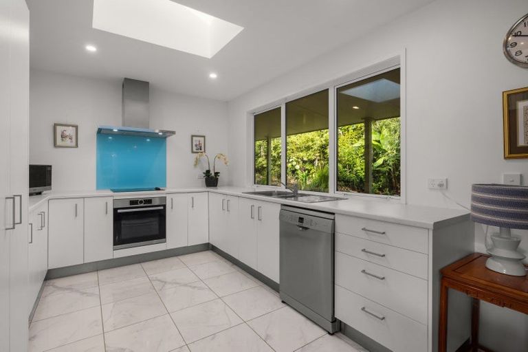 Photo of property in 14 Mandeno Drive, Kerikeri, 0230