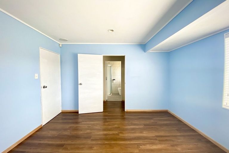 Photo of property in 26 Legacy Drive, Henderson, Auckland, 0612