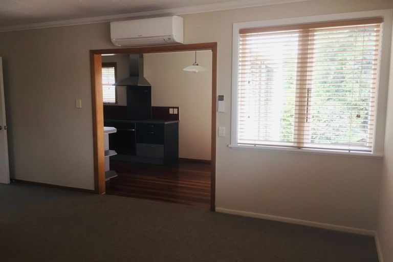 Photo of property in 91 Hewer Crescent, Naenae, Lower Hutt, 5011