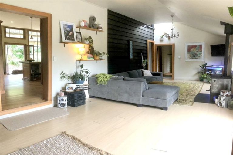 Photo of property in 2269 State Highway 2, Te Hauke, Hastings, 4178
