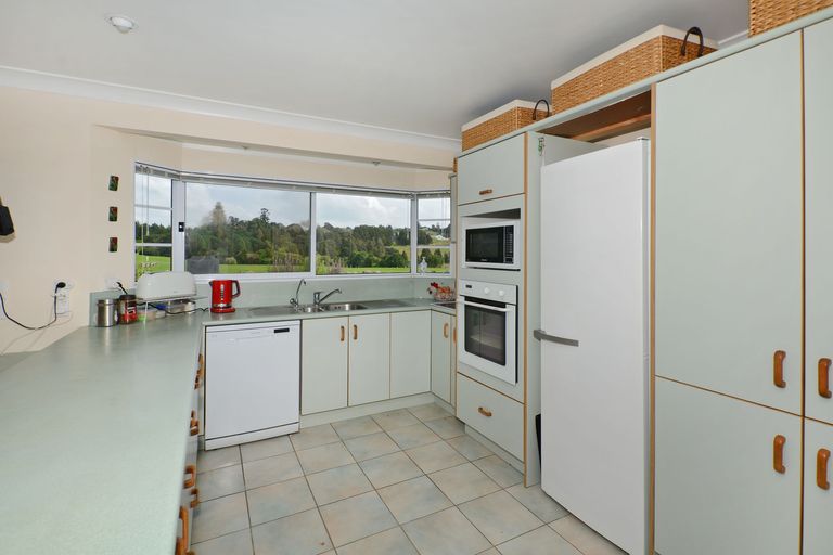 Photo of property in 10 Pohutukawa Place, Maunu, Whangarei, 0110