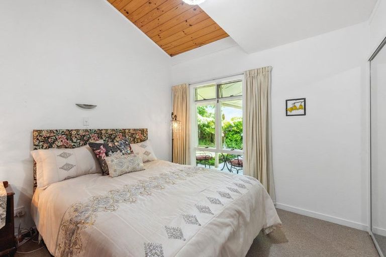 Photo of property in 12 Kowhai Grove, Waikanae, 5036