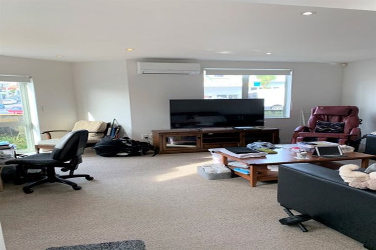 Photo of property in 1 Luxford Street, Berhampore, Wellington, 6023