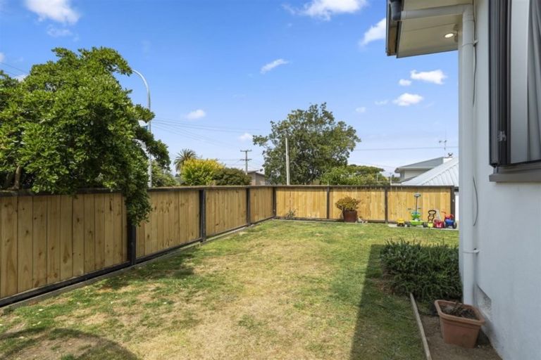 Photo of property in 16 Smiths Road, Matua, Tauranga, 3110