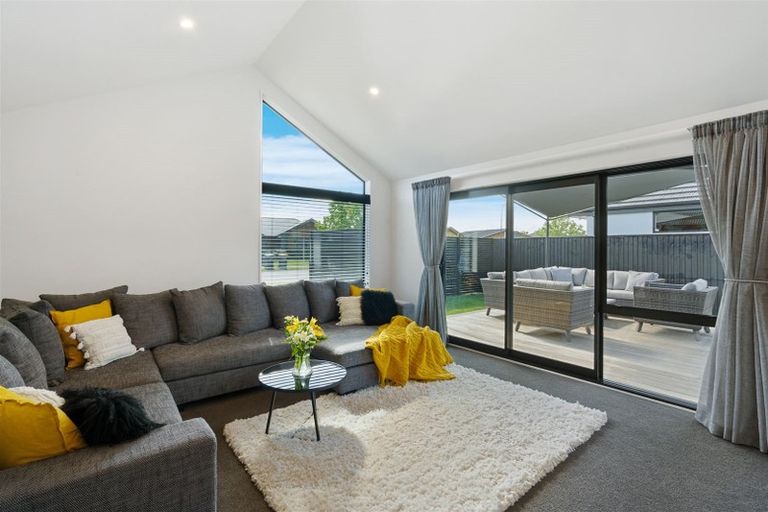 Photo of property in 8 Bronco Drive, Aidanfield, Christchurch, 8025