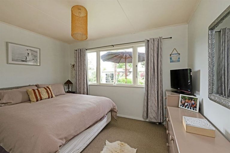 Photo of property in 1008 Caroline Road, Mayfair, Hastings, 4122