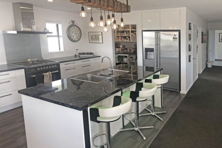 Photo of property in 37 Te Korari Street, Marshland, Christchurch, 8083