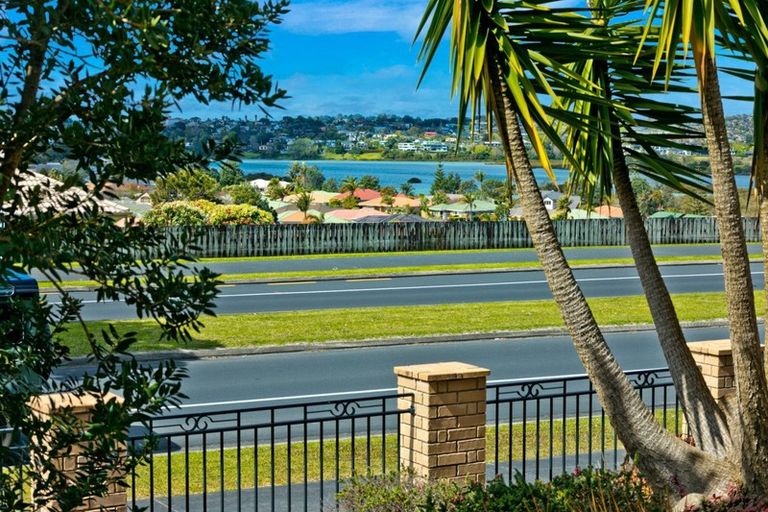 Photo of property in 58 Grand Drive, Orewa, 0931