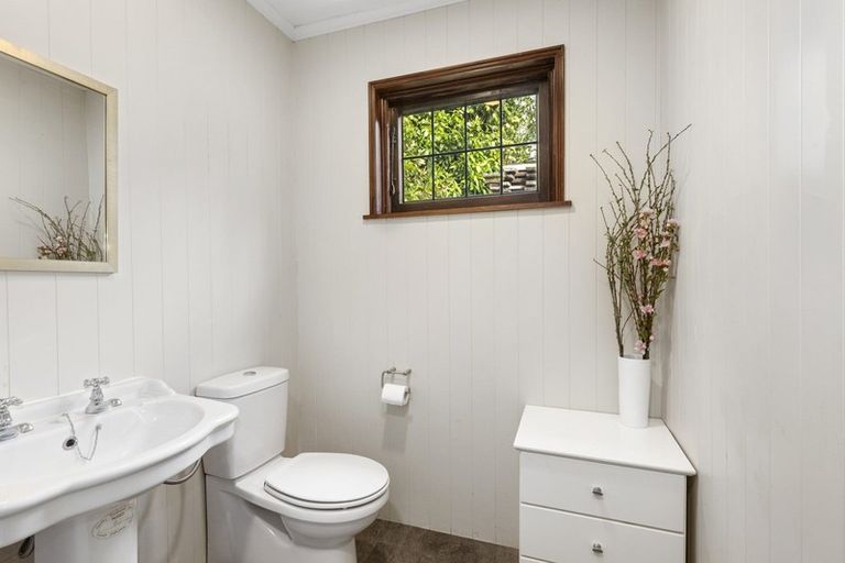 Photo of property in 12 Nikau Road, Point Howard, Lower Hutt, 5013