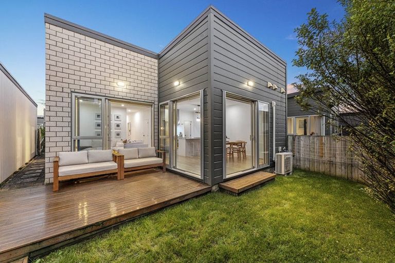 Photo of property in 9 Heri Lane, Westgate, Auckland, 0814