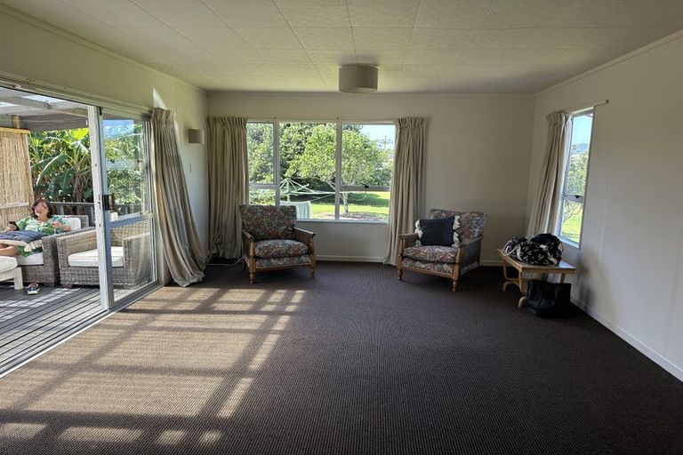 Photo of property in 25 Pyle Road West, One Tree Point, 0118