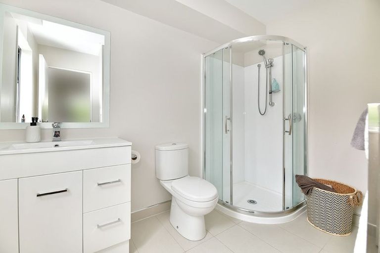 Photo of property in 1211 Whangaparaoa Road, Gulf Harbour, Whangaparaoa, 0930