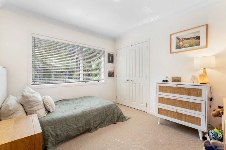 Photo of property in 16 Kunzea Place, Greenhithe, Auckland, 0632