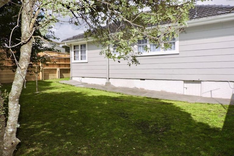 Photo of property in 9 Kowhai Street, Tawa, Wellington, 5028