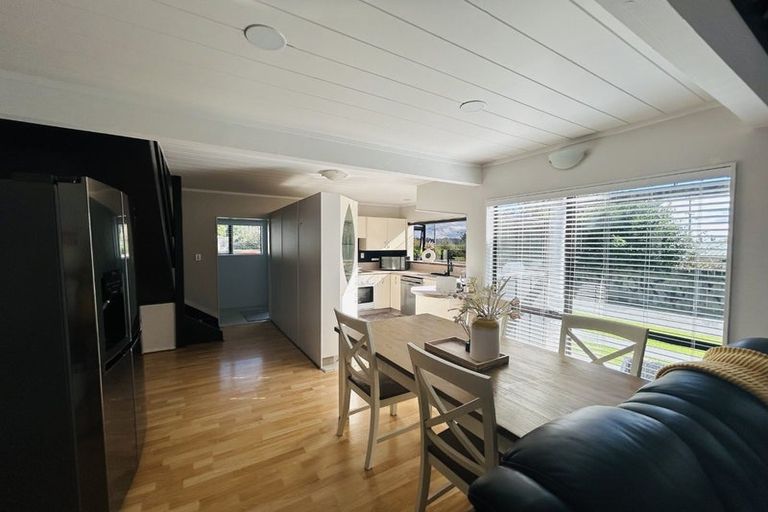 Photo of property in 4 Lake Okataina Road, Lake Okataina, Rotorua, 3074