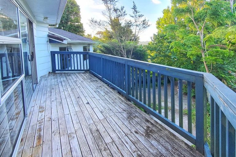 Photo of property in 27 Glencourt Place, Glenfield, Auckland, 0629