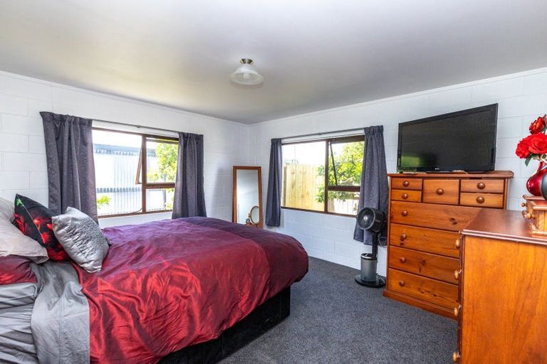 Photo of property in 50 Mahana Road, Ngatea, 3503