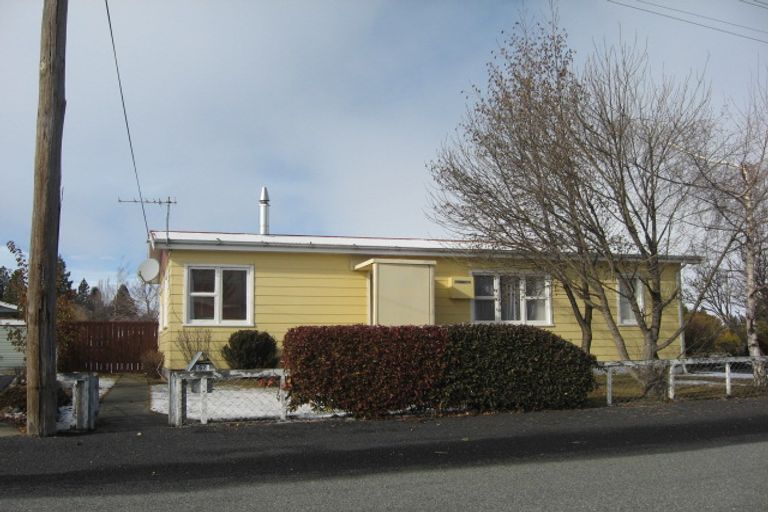 Photo of property in 57 Jollie Road, Twizel, 7901