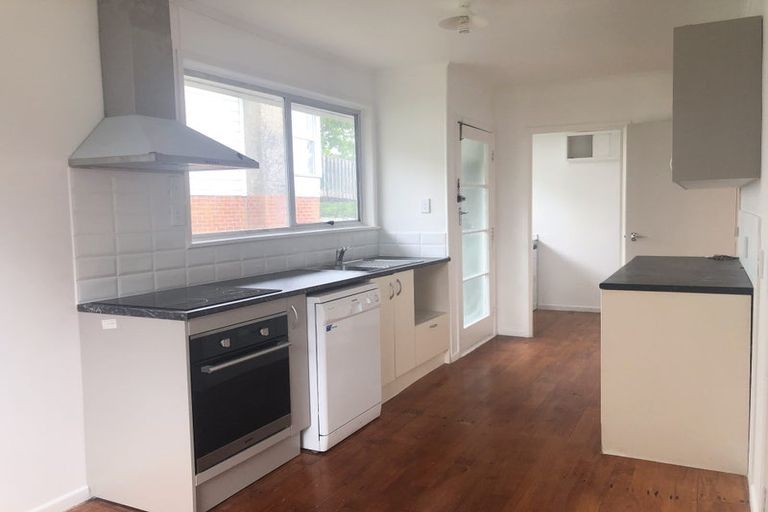 Photo of property in 1/12 Taynith Place, Glenfield, Auckland, 0629