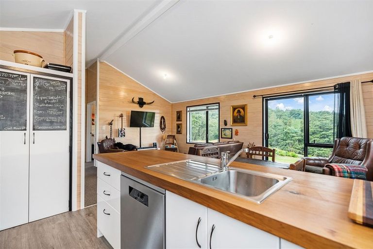 Photo of property in 723 Otaika Valley Road, Maungatapere, Whangarei, 0170